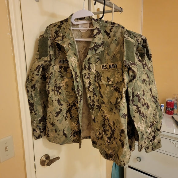 Three Type III Blouses - Picture 2 of 7